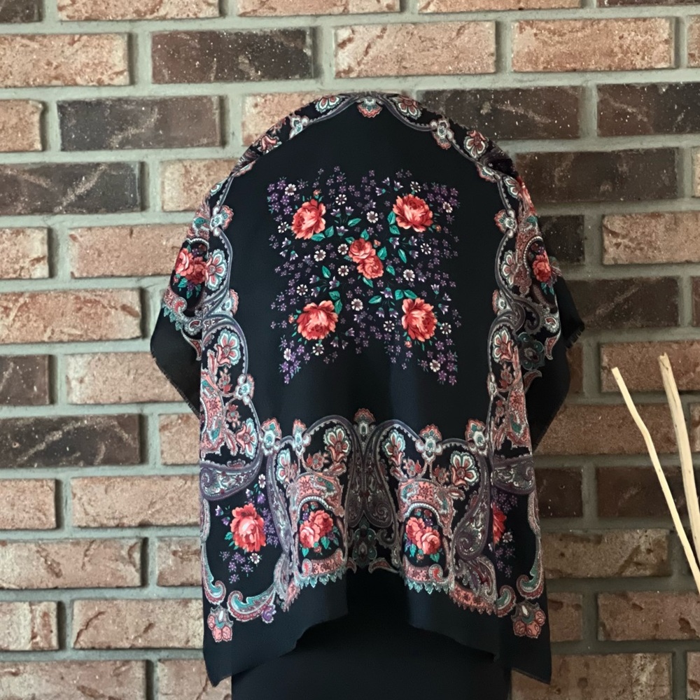 JP Collections Floral Scarf